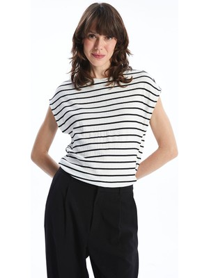 Lc Waikiki Yeni Sezon Bisiklet Yaka Cizgili Kadin Tisort - S5AG40Z8