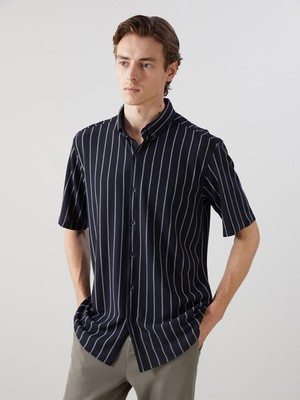 Lc Waikiki Yeni Sezon Regular Fit Kisa Kollu Cizgili Erkek Gomlek - S5FB70Z8