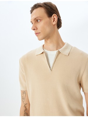 Koton Yarım Fermuarlı Pamuk Karışımlı Kısa Kollu Triko Tişört