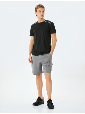Koton Kargo Cepli Pamuk Karışımlı Straight Fit Beli Bağcıklı Spor Şort