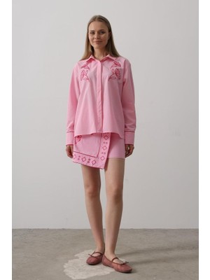 Gökyüzü Moda Nakış Detaylı Etekli Takım - Pembe