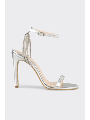 Elle Kadın Topuklu Sandalet Siyah Renk Poliüretan Malzeme ile Modern Tasarım