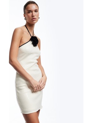 Koton Mini Bağlamalı Yaka Gül Detaylı Bodycon Payetli Elbise