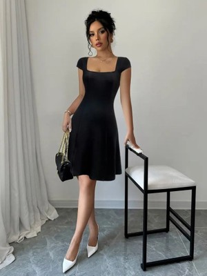 Mira Cotton Kadın Kısa Kollu Geometrik Yakalı Janjan Krep Elbise