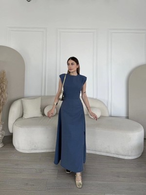 AKN Butik Keten Yandan Yırtmaçlı  Uzun Sıfır Kolsuz Elbise - Mavi