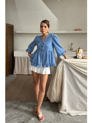 La Mode Istanbul Keten Bluz Önden Bağlamalı Fırfır Detaylı - Mavi