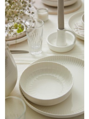 Kütahya Porselen Bone Crest 18 Parça 6 Kişilik Beyaz Porselen Yemek Takımı Desenli