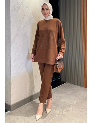 Julude Ön Taşlı Bisiklet Yaka Büyük Beden Tesettür Tunik Pantolon Ikili Takım P-00016528