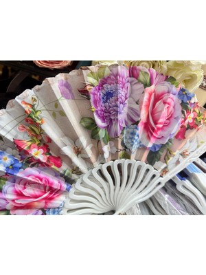 baytoptan Plastik Desenli Yelpaze