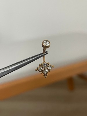 Aida Jewelss 316 L Cerrahi Çelik Zirkon 5 Taşlı Tasarım Göbek Piercingi