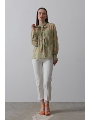 Gökyüzü Moda Yakası Fularlı Şifon Gömlek - Fıstık Yeşili