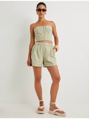 Koton Keten Karışımlı Mini Şort Kapaklı Cep Detaylı