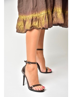 B922112608 Kahverengi Rugan Ince Topuklu Kadın Ayakkabı