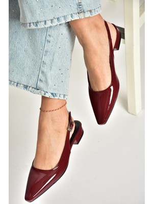 U404602208 Bordo Rugan Alçak Topuklu Kadın Ayakkabı