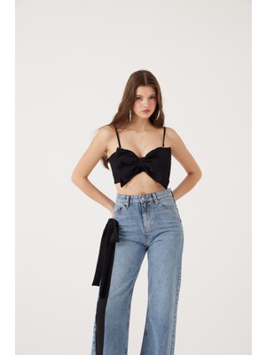 Kurdele Görünümlü Crop Jazmin Bluz Siyah