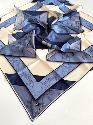 Vissona %100 Twill İpek Mermer Desenli İndigo - Lacivert Renkli 90x90 Eşarp Dikim Şekli : El Dikişi