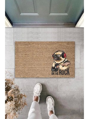 Dijital Baskı Kahverengi On The Rock Köpek Dekoratif Kapı Paspası K-2040