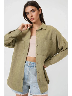 Kadın Çağla Yeşil Oversize Çift Cepli Keten Gömlek HZL22S-BD1201261