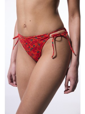 Chery Minimal Kesim Kiraz Desenli Bikini Altı