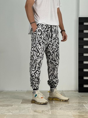 Erkek Beyaz-Siyah Renkli Grafiti Jogger