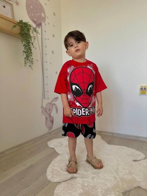 Erkek Çocuk Örümcek Adam Baskılı Şortlu Takım