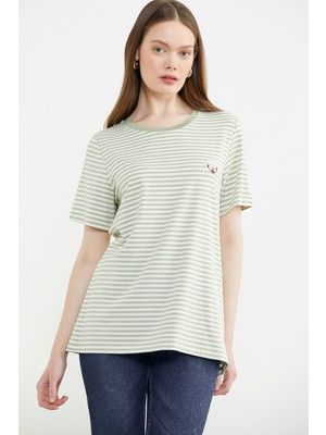 Çizgili Nakış Detaylı Penye Tişört - Yeşil