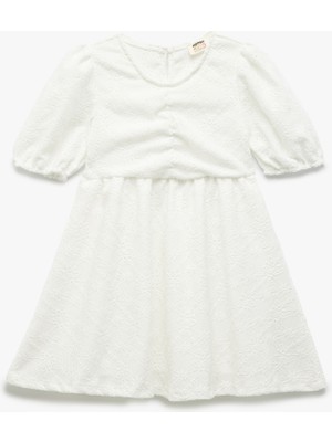 Koton Yuvarlak Yaka Kısa Kollu Büzgü Detaylı Brodeli Elbise