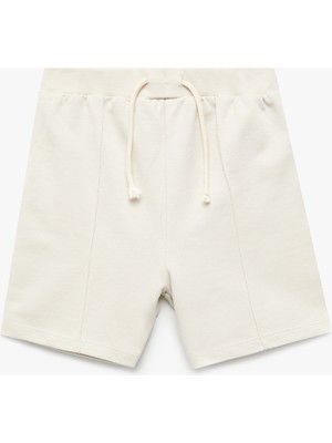 Koton Pamuklu Beli Bağcıklı Cep Detaylı Şort Erkek Çocuk Desensiz Normal Bel Rahat Kesim