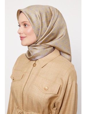 Sütlü Kahve Çizgili Sarmal Desen Twill Ipek Eşarp