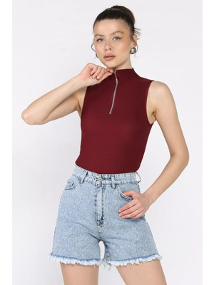 Kadın Taşlı Paça Püsküllü Jean Kot Şort P-00017020