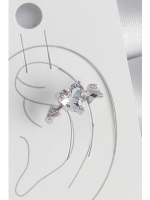 Pirinç Gümüş Renk Zirkon Taşlı Yıldız Model Kadın Kıkırdak Küpe