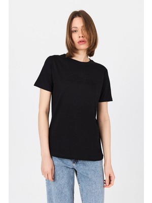 Siyah Yazı Kabartmalı Tişört 25223