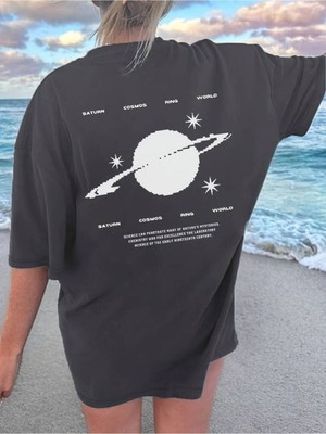 Gezegen Satürn Baskılı Bisiklet Yaka Kısa Kollu Kadın T-Shirt