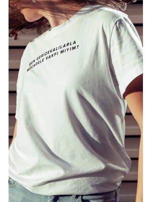 Ben Gerizekalılarla Mücadele Vakfı Mıyım Komik Söz Baskılı Unisex Beyaz T-Shirt