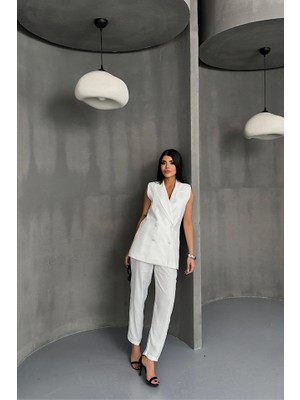Gökyüzü Moda Jakar Kumaş Yelek - Pantolon Takım - Beyaz