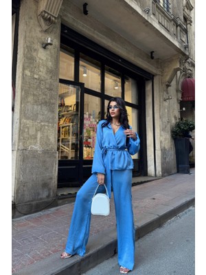 Gökyüzü Moda Saten Kruvaze Bağlamalı Bluz- Pantolon Takım - Mavi