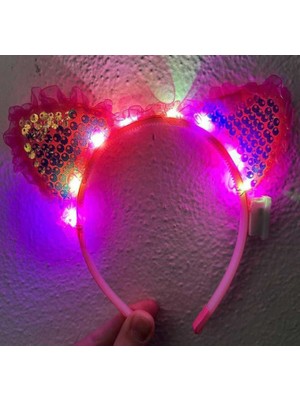 Kenarları Dantelli Fuşya Pullu Payetli LED Işıklı Kedi Kulak  17X19 cm