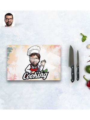 Kişiye Özel Erkek Chef Karikatürlü Cam Kesme ve Sunum Tablası 20X30CM Model 14
