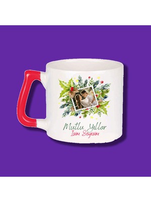 Kişiye Özel Yılbaşı Tasarımlı Kırmızı Kulplu Hediyelik Kupa Bardak