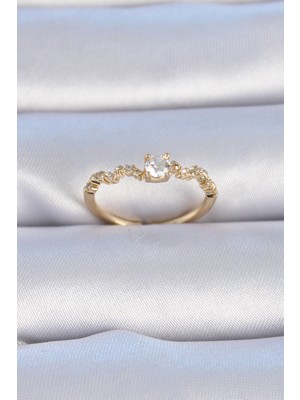 Pirinç Gold Renk Tek Taş Model Zirkon Taşlı Kadın Yüzük