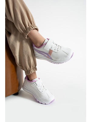 Çocuk Sneaker Spor Ayakkabı Ortopedik Taban Nefes Alabilir Yapı Günlük Kullanıma Uygun
 Listeye Geri Dön