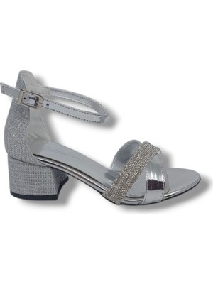 Zerhan 170 Kız Çocuk Gri Taşlı Bantlı Topuklu Ayakkabı