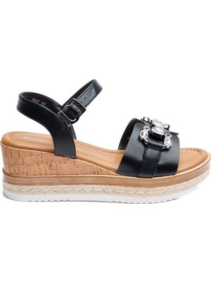 Günlük Bilekten Bantlı Taşlı Kadın Sandalet