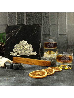 Ahşap Kutulu Kartal Desenli Isme Özel Maşa & Taşlı 2'li Viski Kadehi Seti
