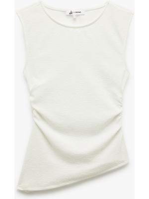 Koton Asimetrik Bisiklet Yaka Bürümcük Dar Kesim Drapeli Kolsuz Bluz