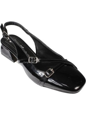 Yazkış Kadın Ruğan Bordo Siyah Ten Çift Tokalı Küt Burun 3cm Topuklu Arkası Acık Ayakkabı