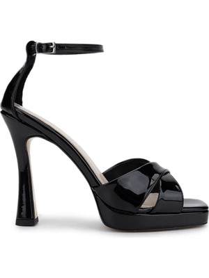 Tamer Tanca Kadın Vegan Siyah Rugan Topuklu Ayakkabı 1131 309 Bn Ayk Y25 Sıyah Rgn