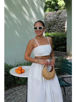 Beyaz Büstiyer Etek Takım