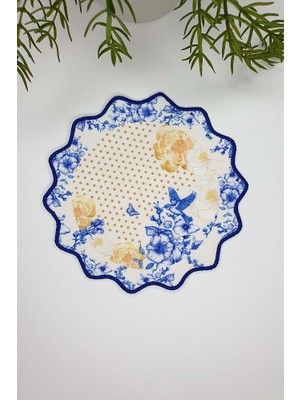 Royal White Uyumlu Çiçek ve Kuş Desenli Nakış Kenar Kumaş Kokteyl Peçetesi 1 Adet