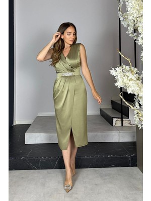 G1207 Drape ve Kemer Detaylı Saten Tasarım Elbise Haki